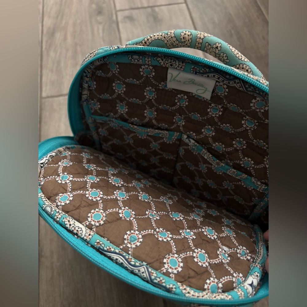 Vera Bradley Backpack - Picture 4 of 4